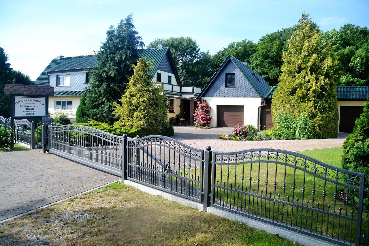 Ferienwohnung 2 Bei Familie Saupe Schaprode Eksteriør billede